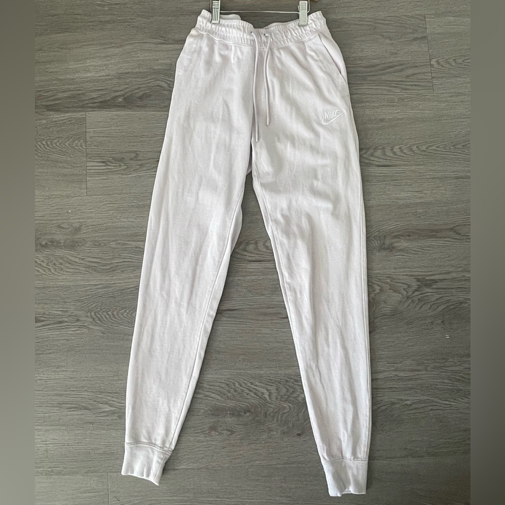 Nike light lavender jogger/ sweatpants